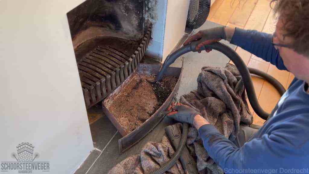 Prijs schoorsteenvegen Dordrecht schouw reinigen Prijs schoorsteenvegen Dordrecht schouw reinigen